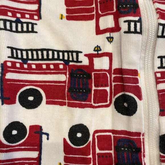 Hanna Andersson Fire Truck Baby Zip Sleeper 3-6 months - Picture 5 of 5